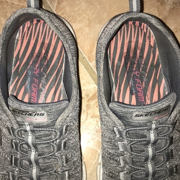 Skechers Size 6 Women’s Grey Memory Foam Sneakers - Picture 4 of 7